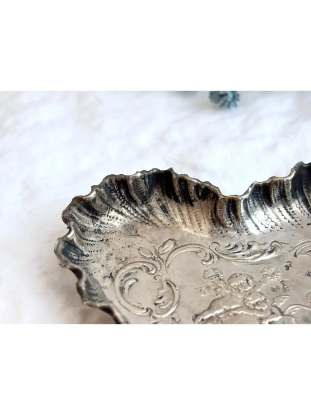RARE Repousse Cherub Floral Vintage Sterling Silver Heart Shaped Scalloped Dish